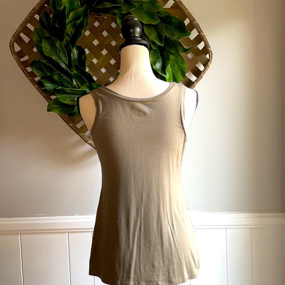 INC - Picture 3 of 4